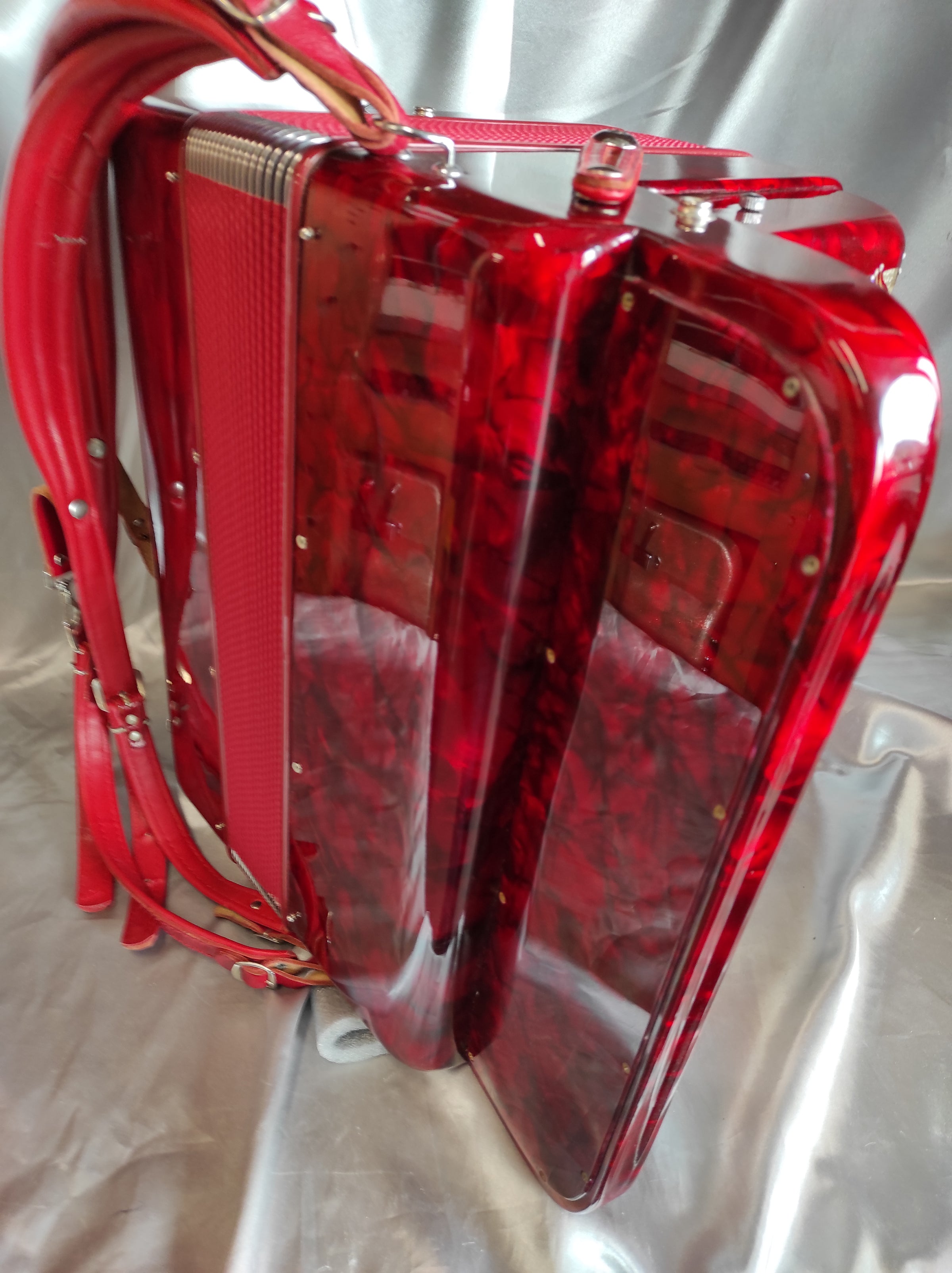 Dallapé 4 voix rouge marbré