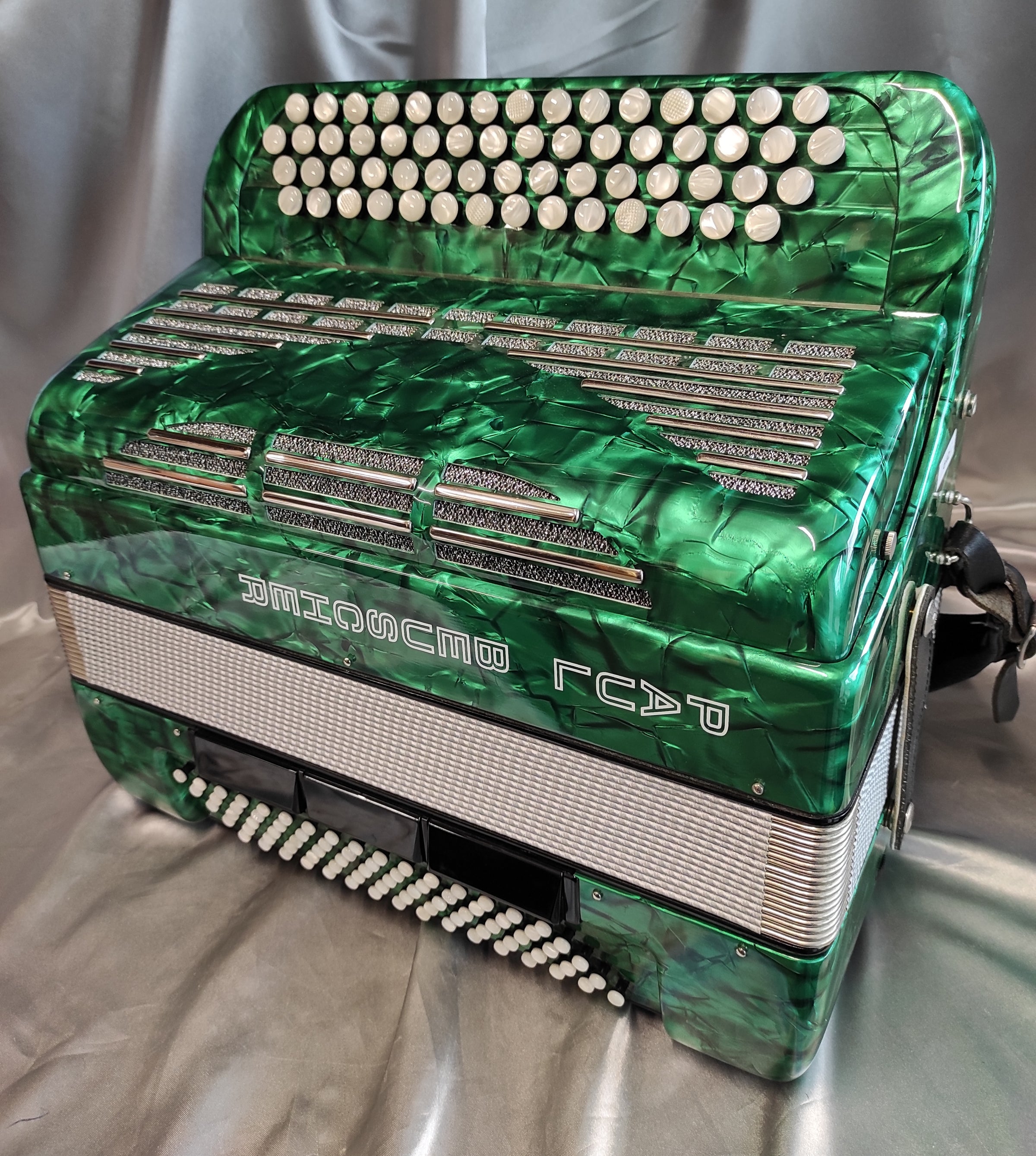 Paul Beuscher Vert Marbré 3 Voix / 80 basses