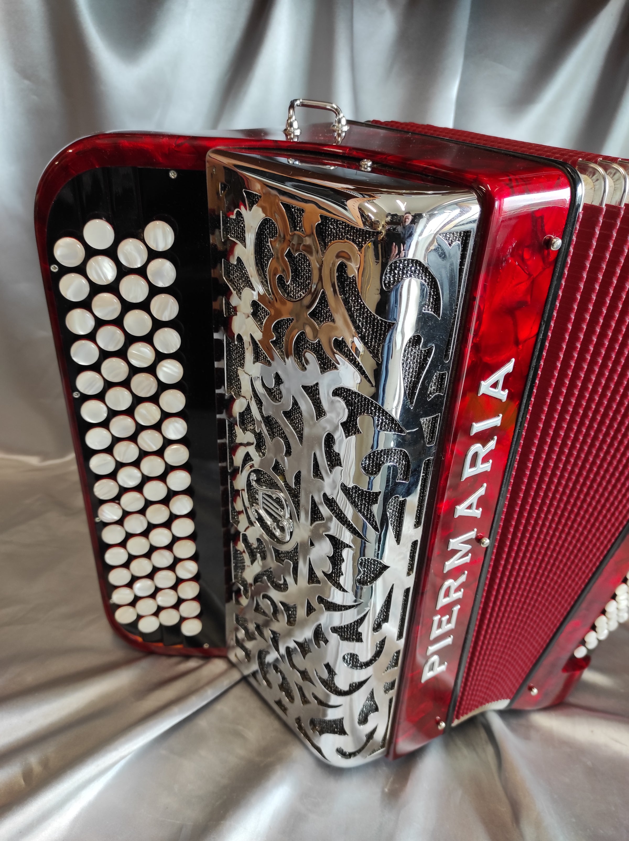 Piermaria rouge Marbré 2 Voix / 80 basses